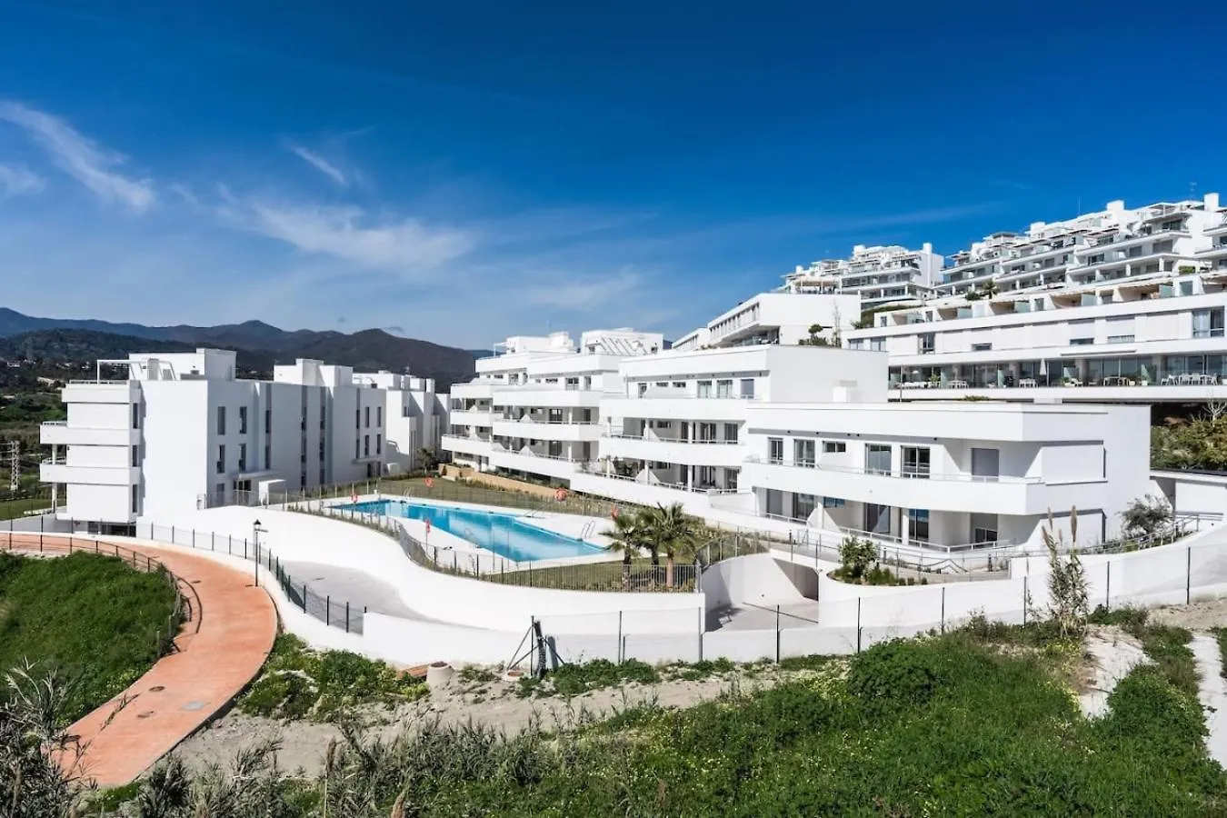 Luxueus Apt. With Panoramic View - Oceana Gardens Estepona 0*,  Spanien